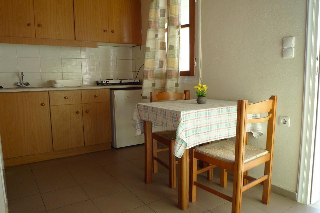 Haris Apartments Kokkini Hani Екстериор снимка