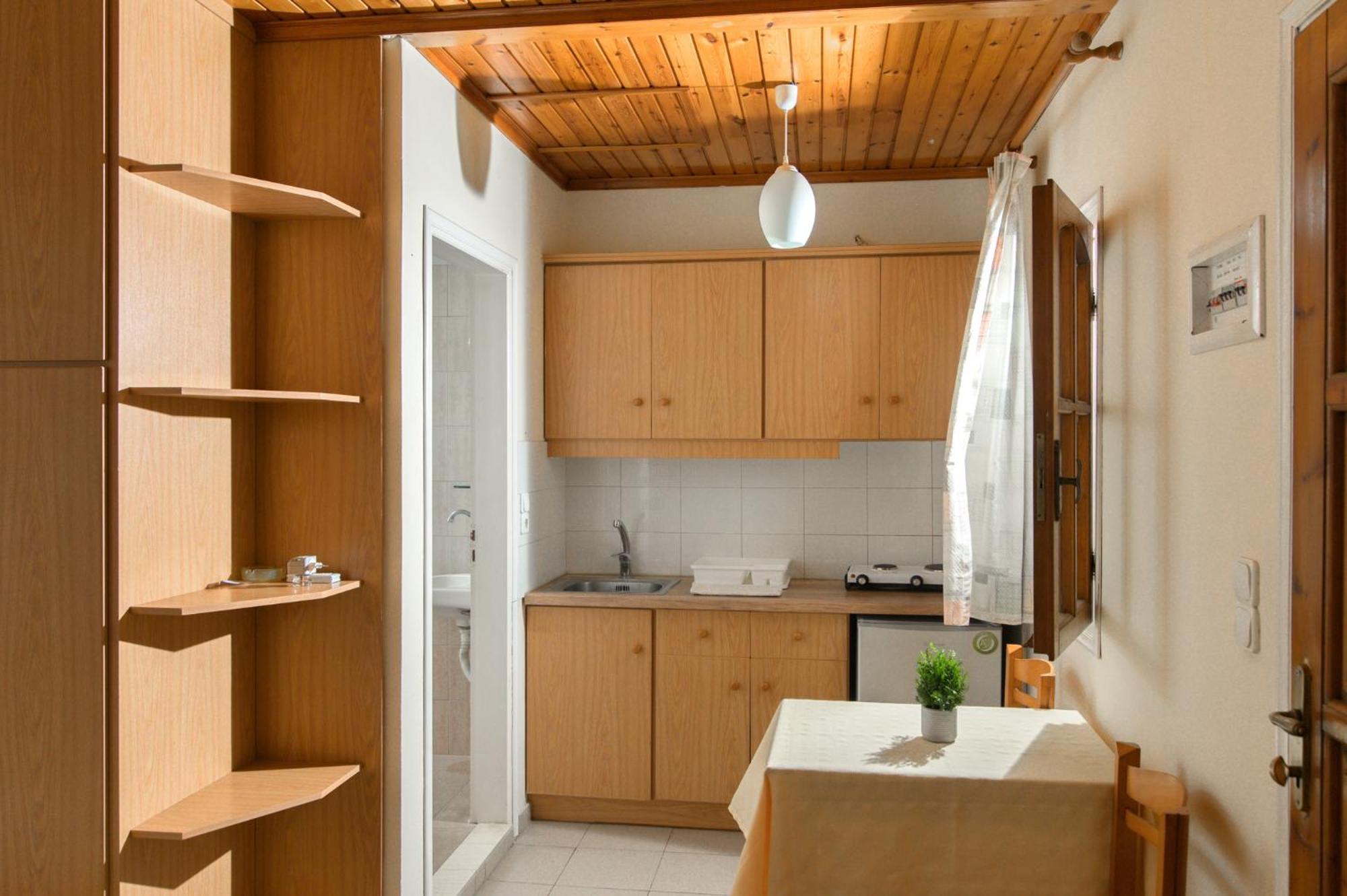 Haris Apartments Kokkini Hani Екстериор снимка