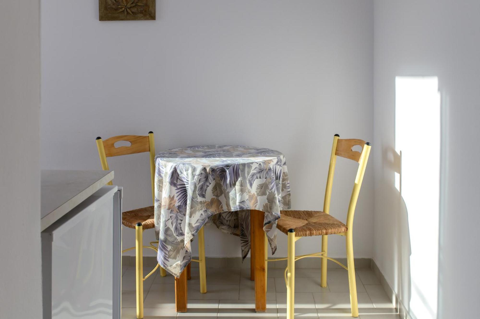 Haris Apartments Kokkini Hani Екстериор снимка