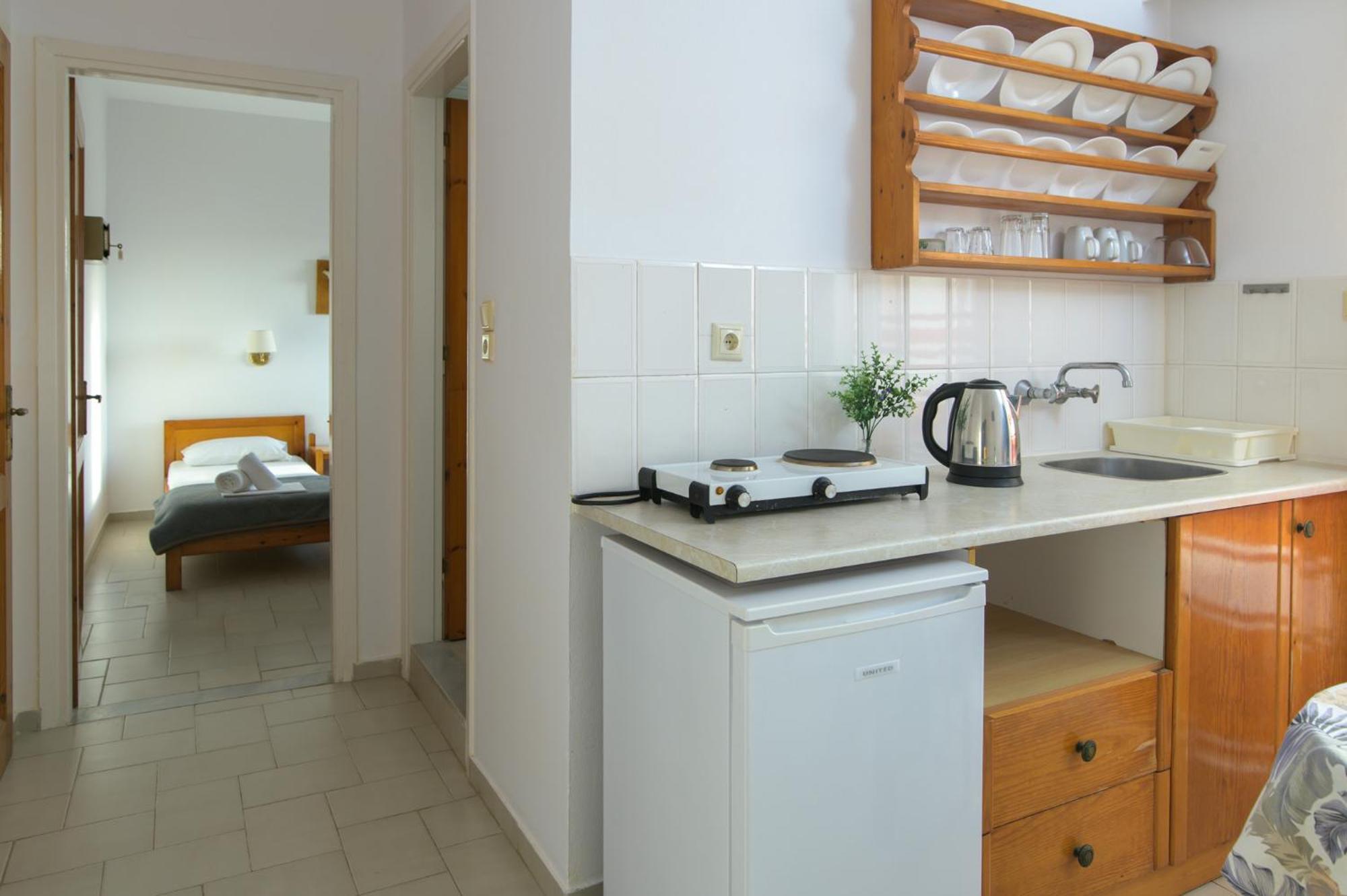 Haris Apartments Kokkini Hani Екстериор снимка