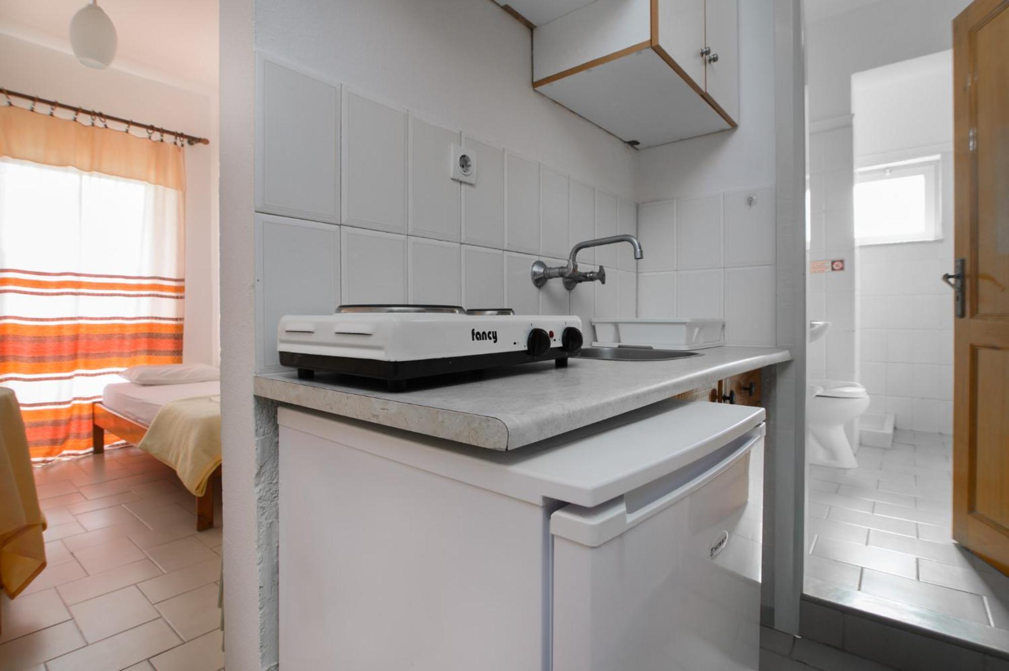 Haris Apartments Kokkini Hani Екстериор снимка